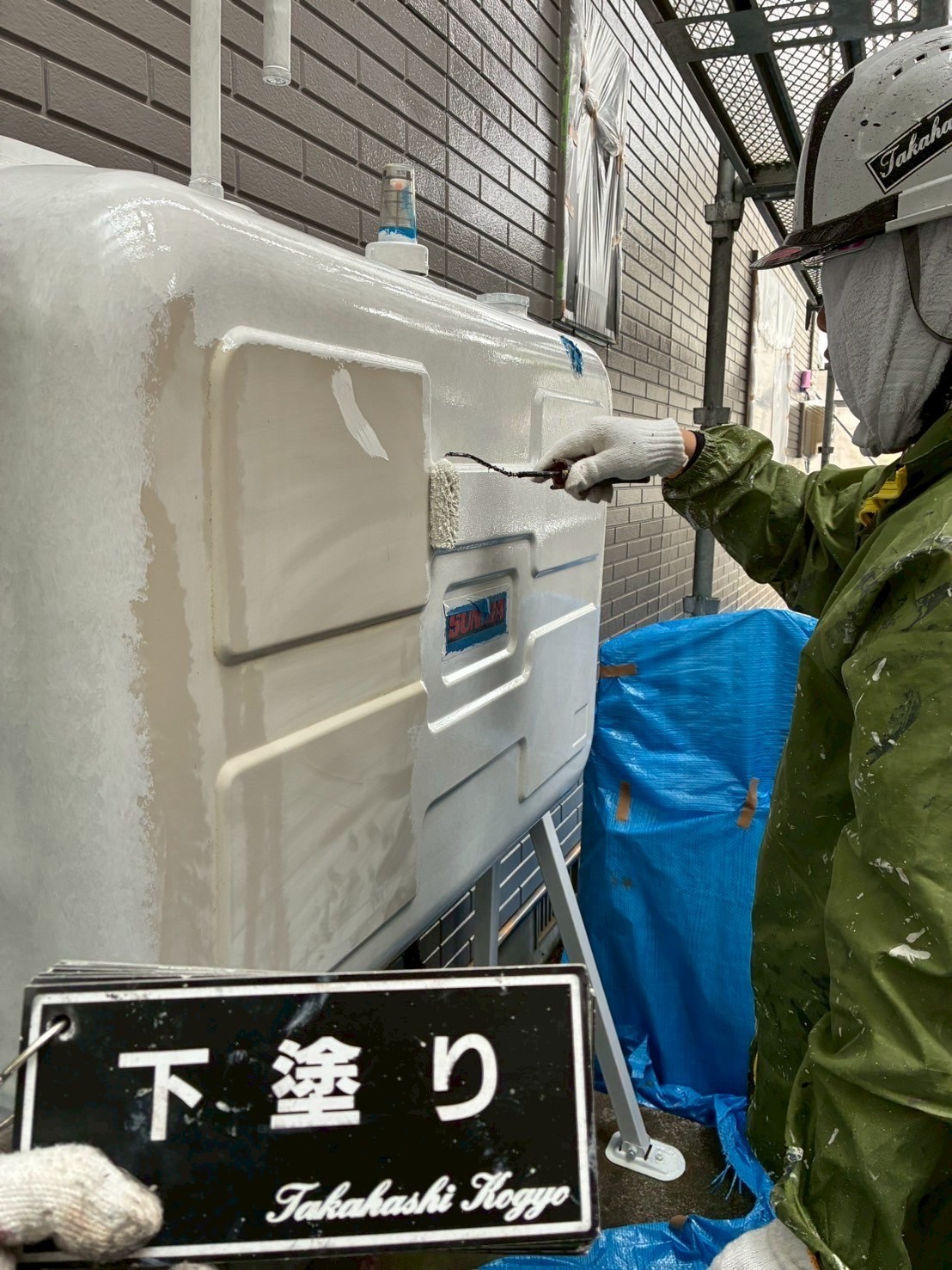 タンク下塗り作業