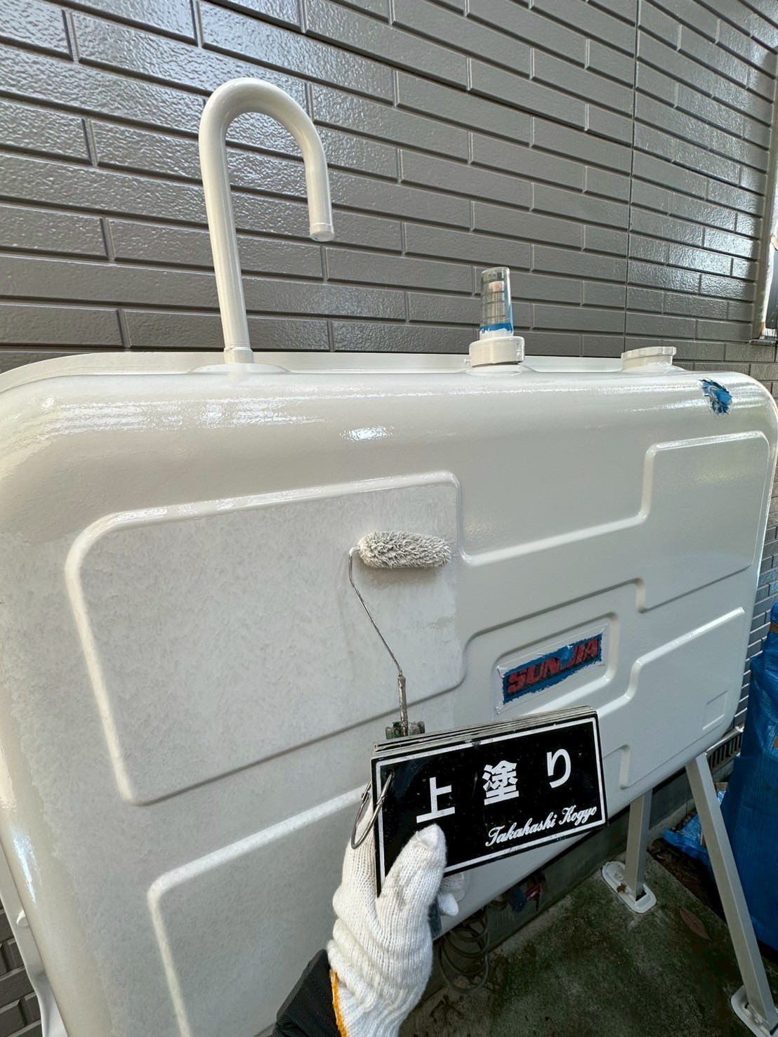 タンク上塗り作業