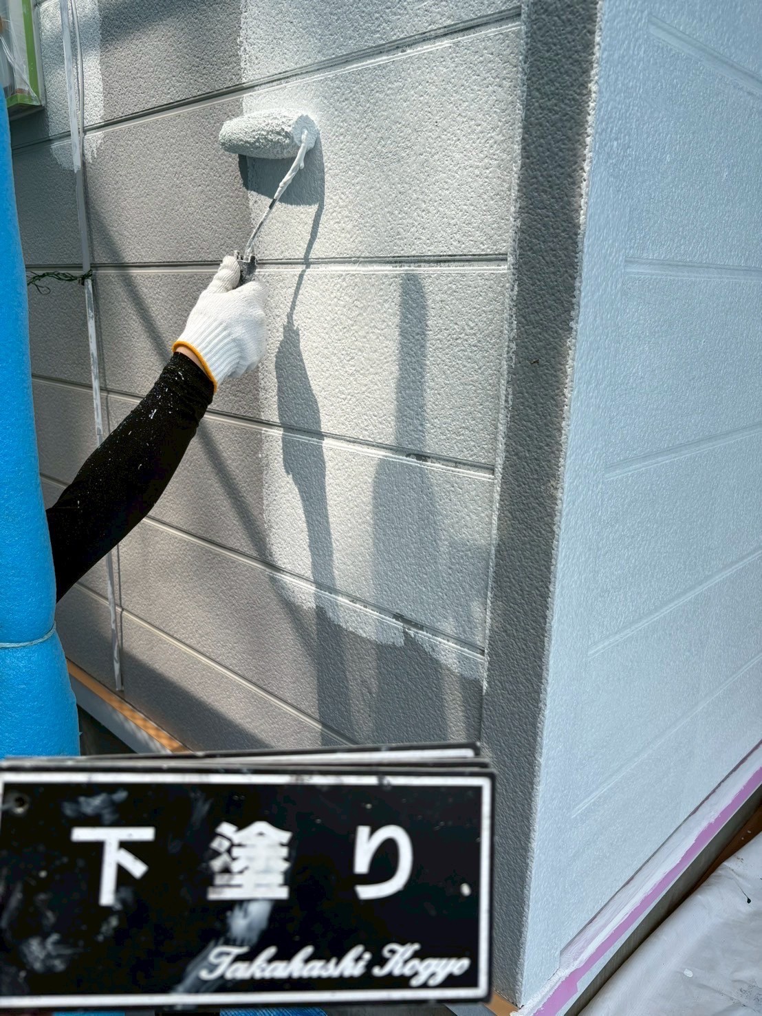 外壁下塗り作業