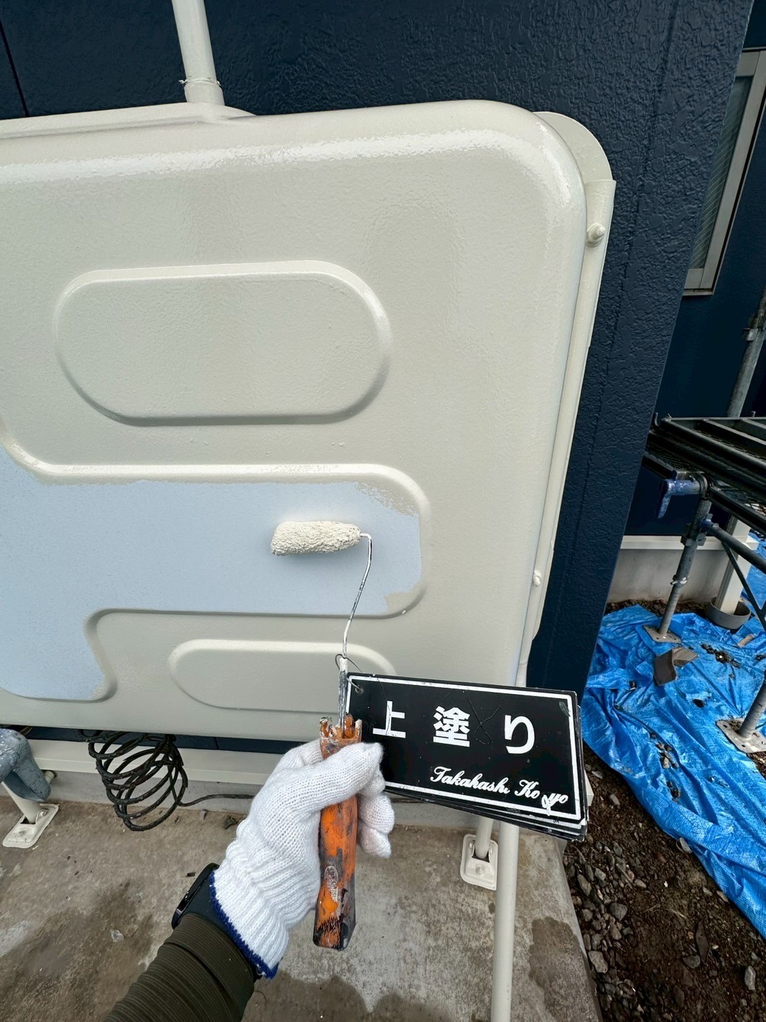 タンク上塗り作業