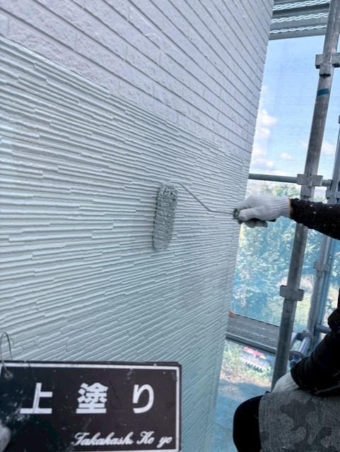 外壁上塗り作業(色分45-80A)