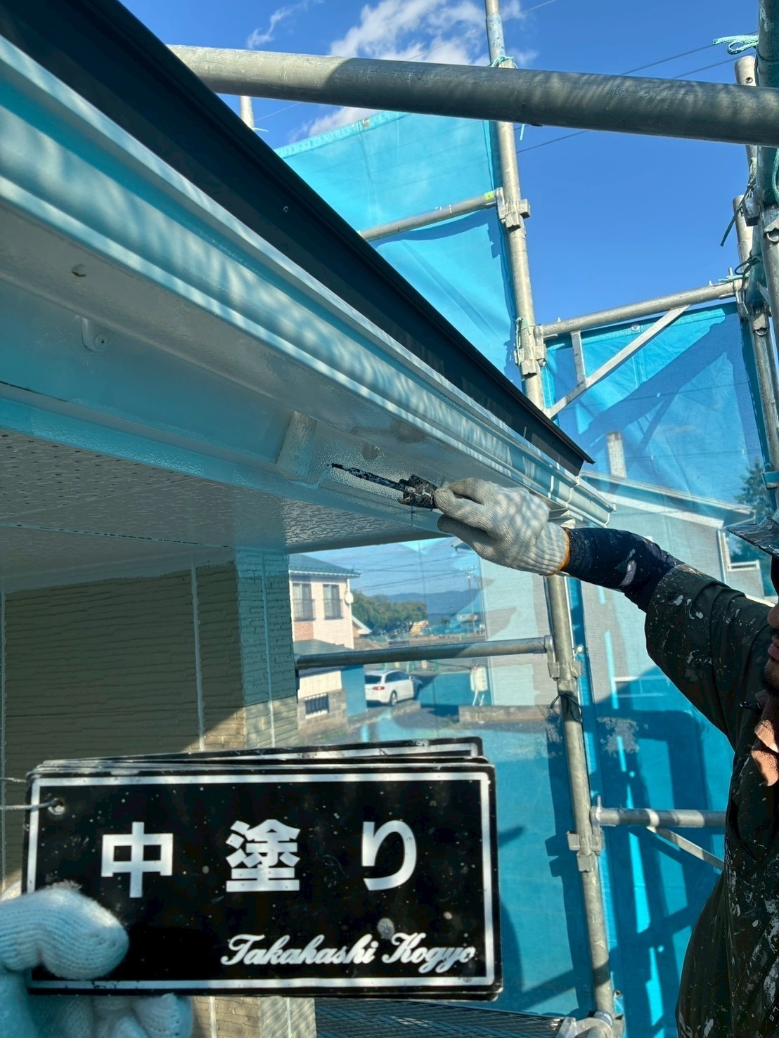 雨樋破風中塗り作業(ND370)