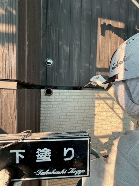 中間水切り下塗り作業（錆止）