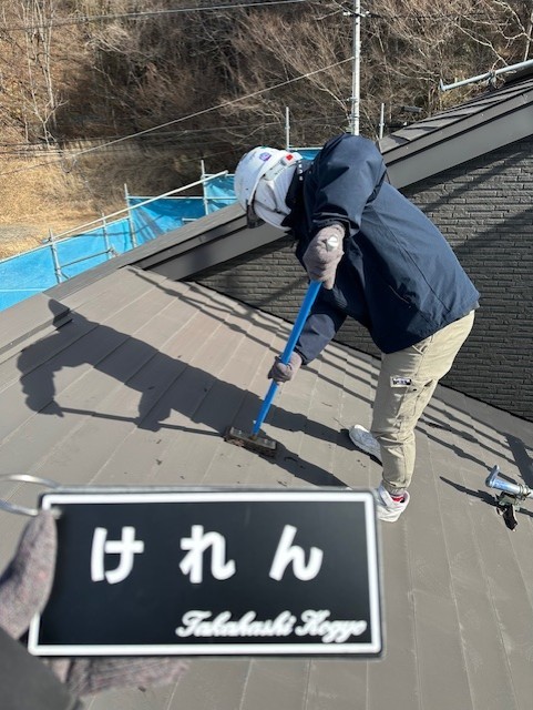 屋根ケレン作業