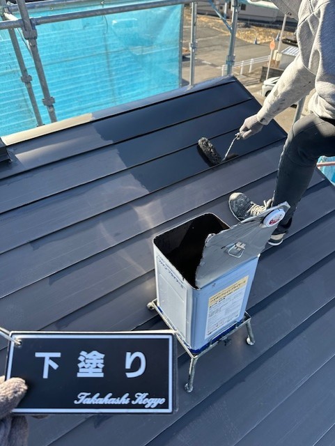 屋根下塗り作業