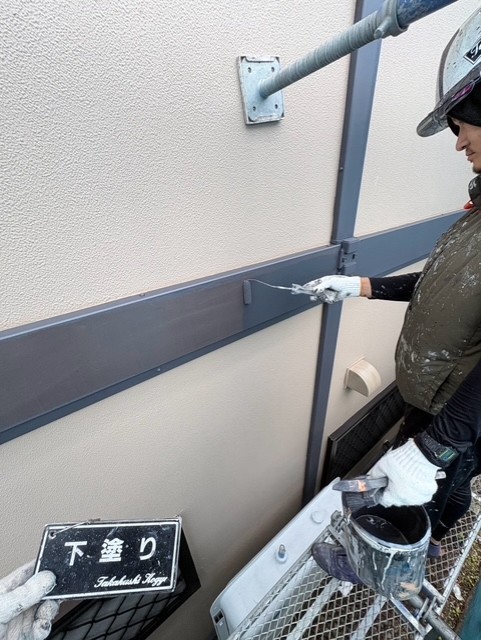 付帯部下塗り作業
