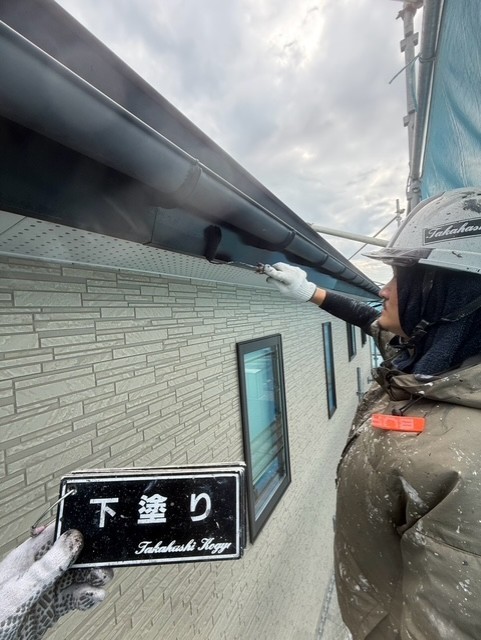 雨樋下塗り作業