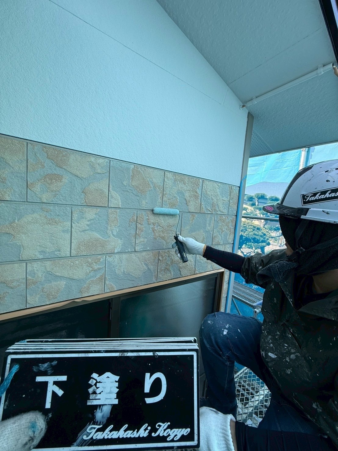 小屋UVクリアー下塗り