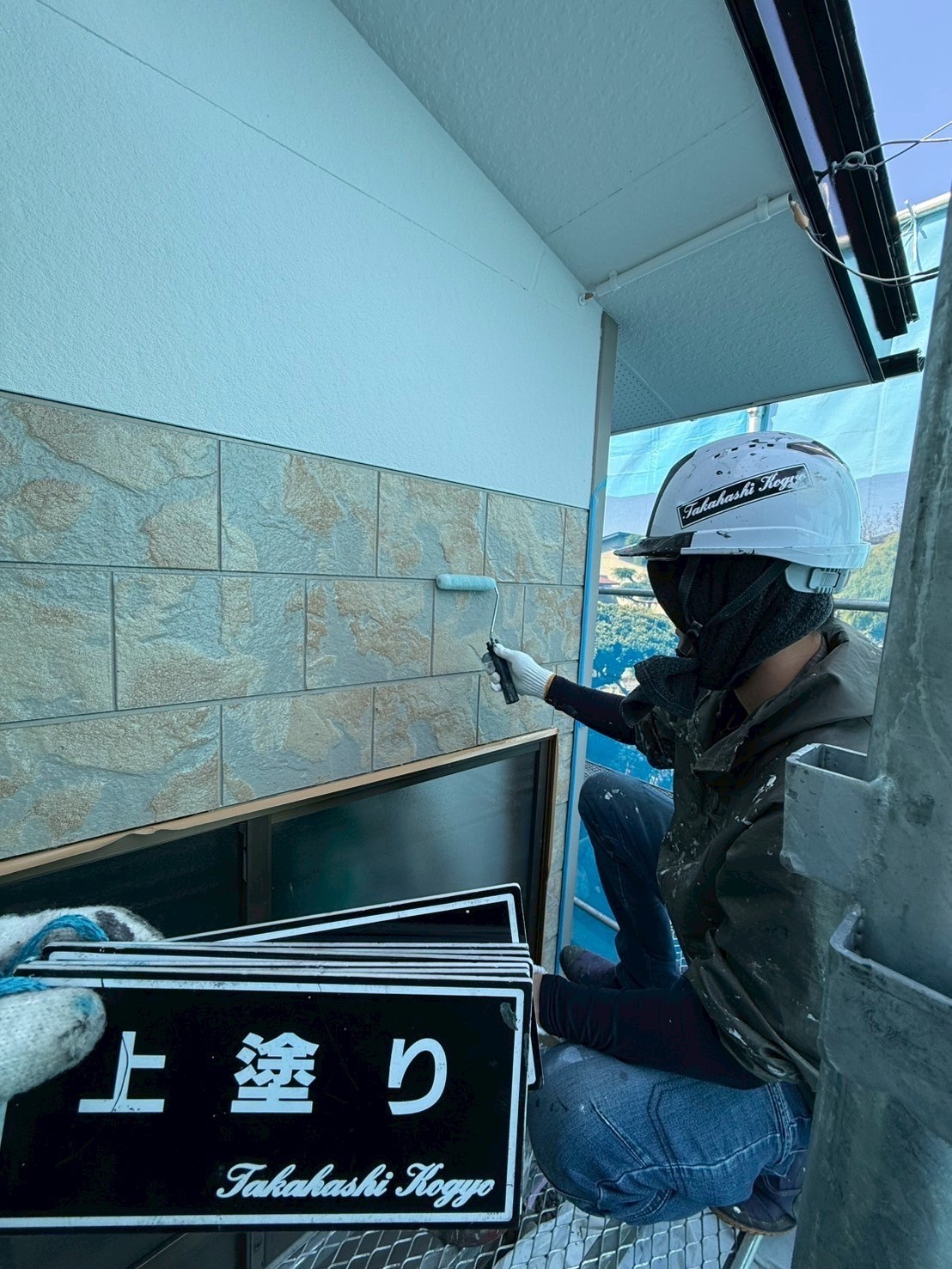 小屋UVクリアー上塗り