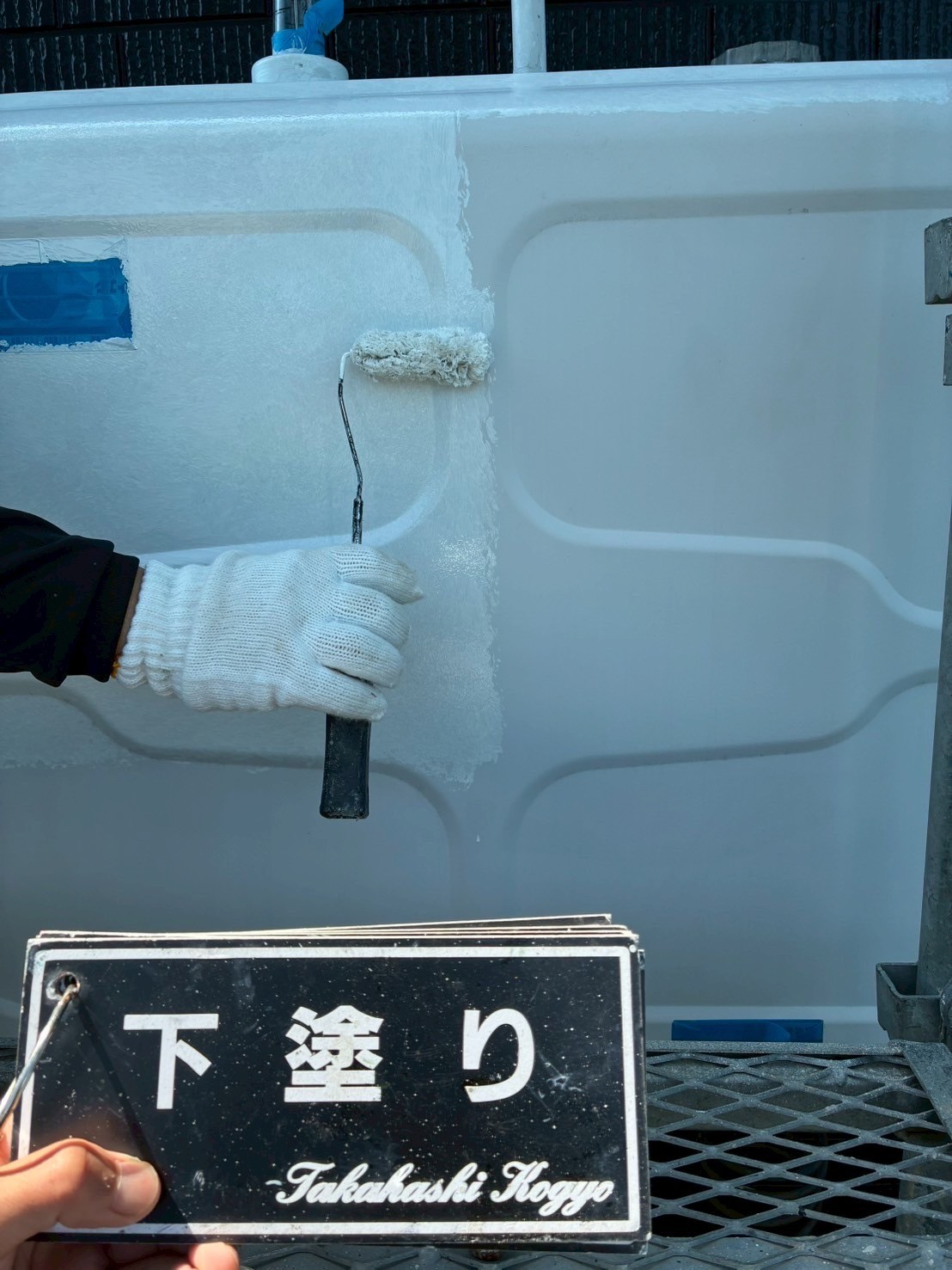 ホームタンク下塗り作業(ケレン済)