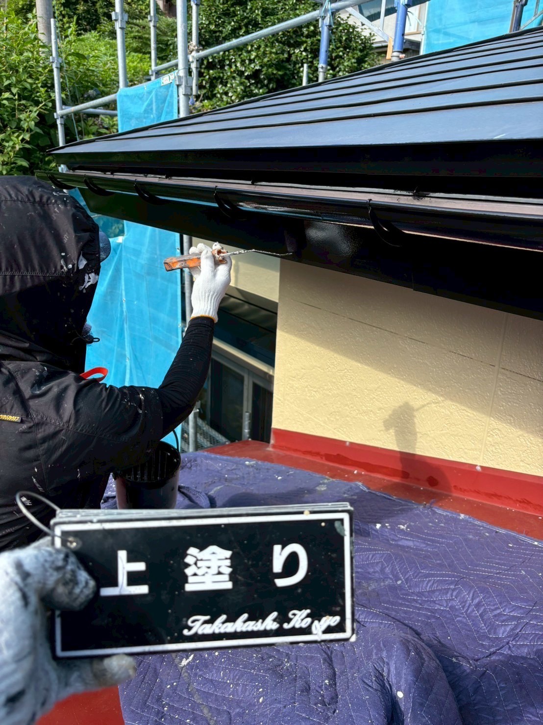 雨樋破風上塗り作業